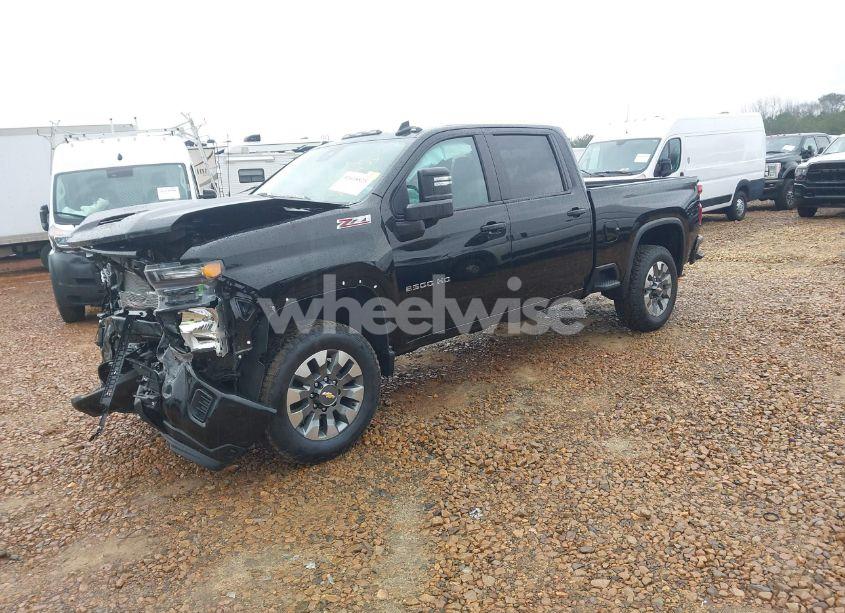 Photo 2 of 2025 Chevrolet Silverado 2500HD 4WD STANDARD BED CUSTOM (VIN 2GC4KMEY3S1123350)