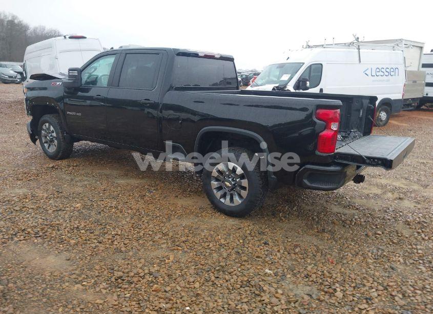 Photo 3 of 2025 Chevrolet Silverado 2500HD 4WD STANDARD BED CUSTOM (VIN 2GC4KMEY3S1123350)