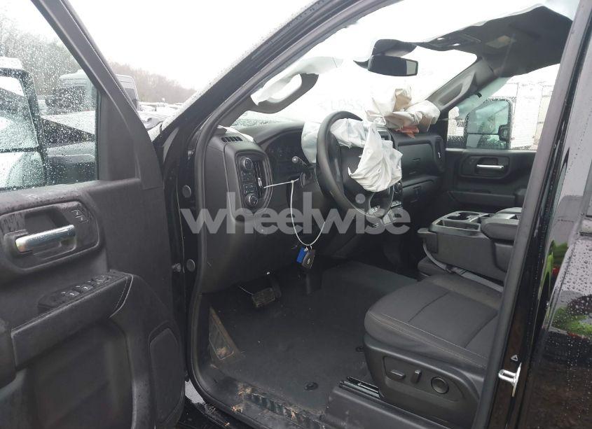 Photo 6 of 2025 Chevrolet Silverado 2500HD 4WD STANDARD BED CUSTOM (VIN 2GC4KMEY3S1123350)