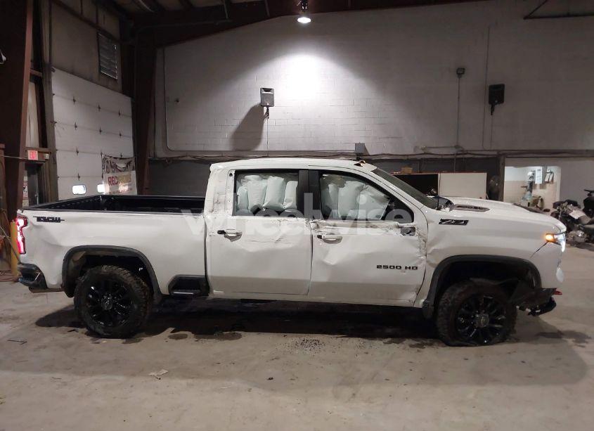 Photo 13 of 2025 Chevrolet Silverado 2500HD 4WD STANDARD BED LT (VIN 2GC4KNE72S1137446)