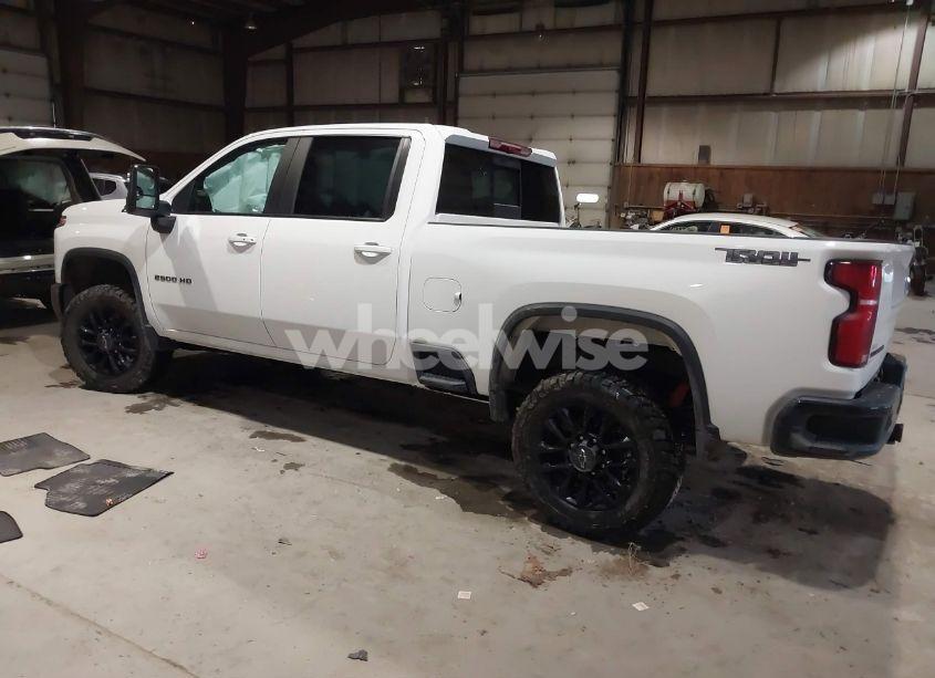 Photo 3 of 2025 Chevrolet Silverado 2500HD 4WD STANDARD BED LT (VIN 2GC4KNE72S1137446)