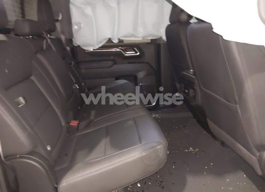 Photo 8 of 2025 Chevrolet Silverado 2500HD 4WD STANDARD BED LT (VIN 2GC4KNE72S1137446)