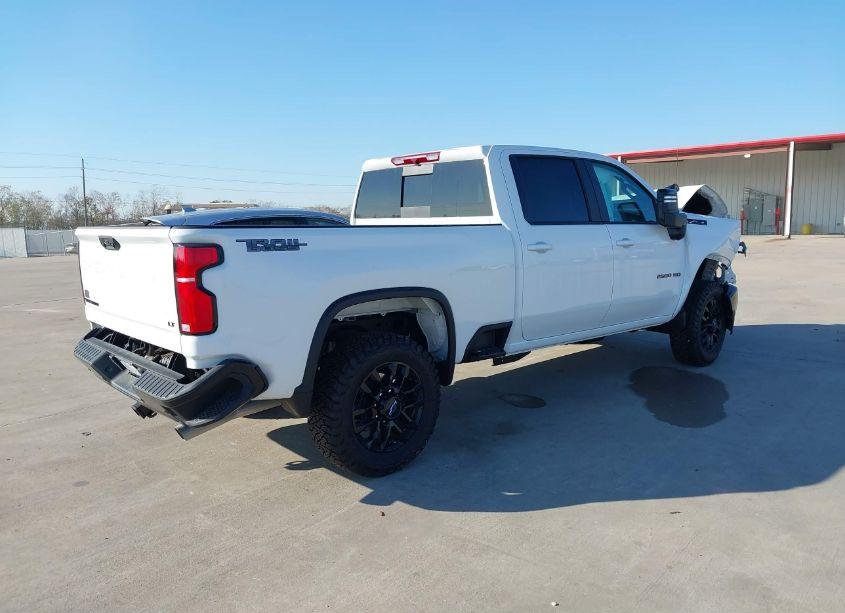 Photo 4 of 2025 Chevrolet Silverado 2500HD 4WD STANDARD BED LT (VIN 2GC4KNE76S1108452)