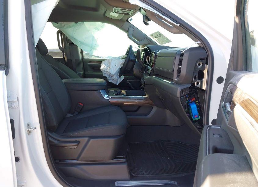 Photo 7 of 2025 Chevrolet Silverado 2500HD 4WD STANDARD BED LT (VIN 2GC4KNE76S1108452)