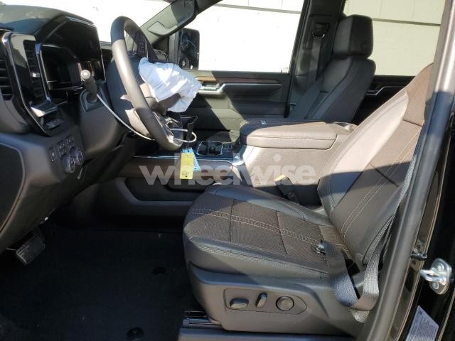 Photo 10 of 2025 CHEVROLET SILVERADO K3500 HIGH COUNTRY (VIN 2GC4KVEY5S1196600)