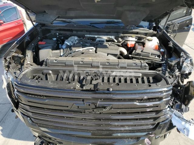 Photo 7 of 2025 CHEVROLET SILVERADO K3500 HIGH COUNTRY (VIN 2GC4KVEY5S1196600)