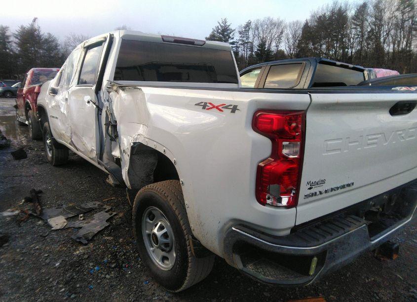 Photo 3 of 2023 Chevrolet Silverado 2500HD 4WD STANDARD BED WT (VIN 2GC4YLE75P1721981)