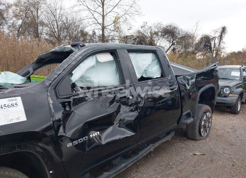 Photo 15 of 2024 Chevrolet Silverado 2500HD 4WD STANDARD BED CUSTOM (VIN 2GC4YME70R1161554)