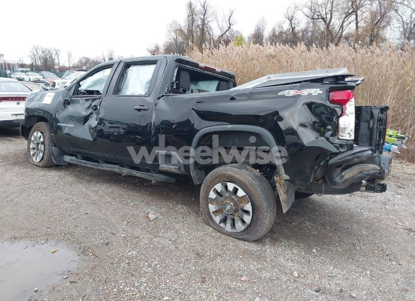 Photo 3 of 2024 Chevrolet Silverado 2500HD 4WD STANDARD BED CUSTOM (VIN 2GC4YME70R1161554)