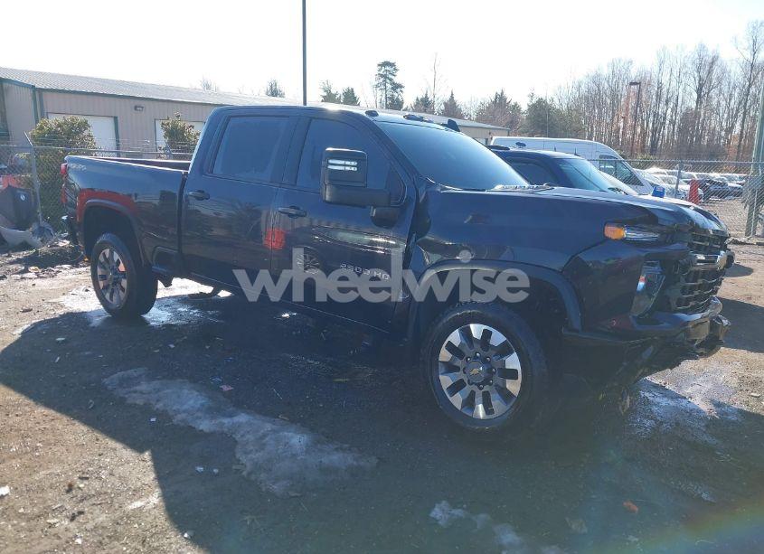 2024 Chevrolet Silverado 2500HD 4WD STANDARD BED CUSTOM (VIN 2GC4YME71R1104294) main photo