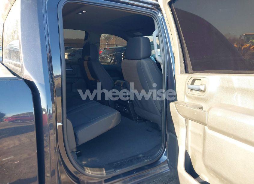 Photo 7 of 2024 Chevrolet Silverado 2500HD 4WD STANDARD BED CUSTOM (VIN 2GC4YME71R1104294)
