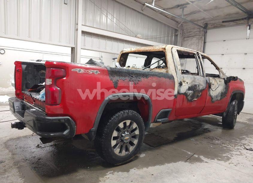 Photo 4 of 2024 Chevrolet Silverado 2500HD 4WD STANDARD BED CUSTOM (VIN 2GC4YME71R1132774)