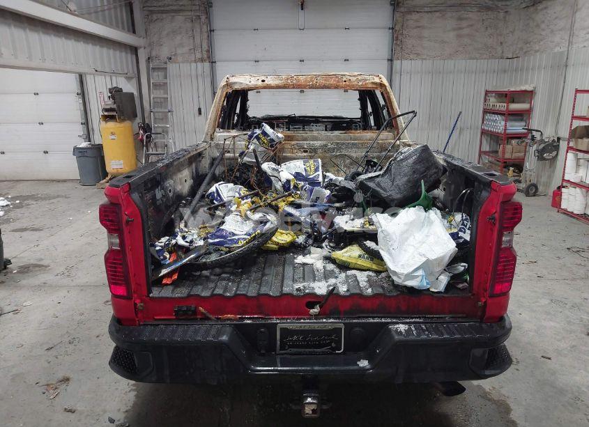 Photo 8 of 2024 Chevrolet Silverado 2500HD 4WD STANDARD BED CUSTOM (VIN 2GC4YME71R1132774)