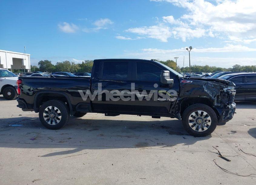 Photo 13 of 2024 Chevrolet Silverado 2500HD 4WD STANDARD BED CUSTOM (VIN 2GC4YME72R1210317)