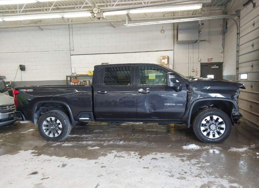 Photo 17 of 2024 Chevrolet Silverado 2500HD 4WD STANDARD BED CUSTOM (VIN 2GC4YME73R1168501)