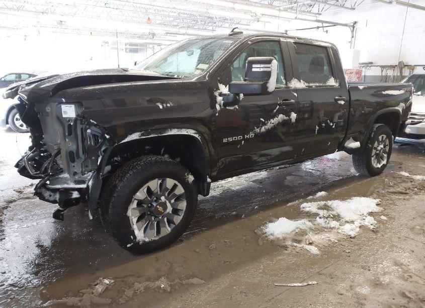 Photo 2 of 2024 Chevrolet Silverado 2500HD 4WD STANDARD BED CUSTOM (VIN 2GC4YME73R1168501)