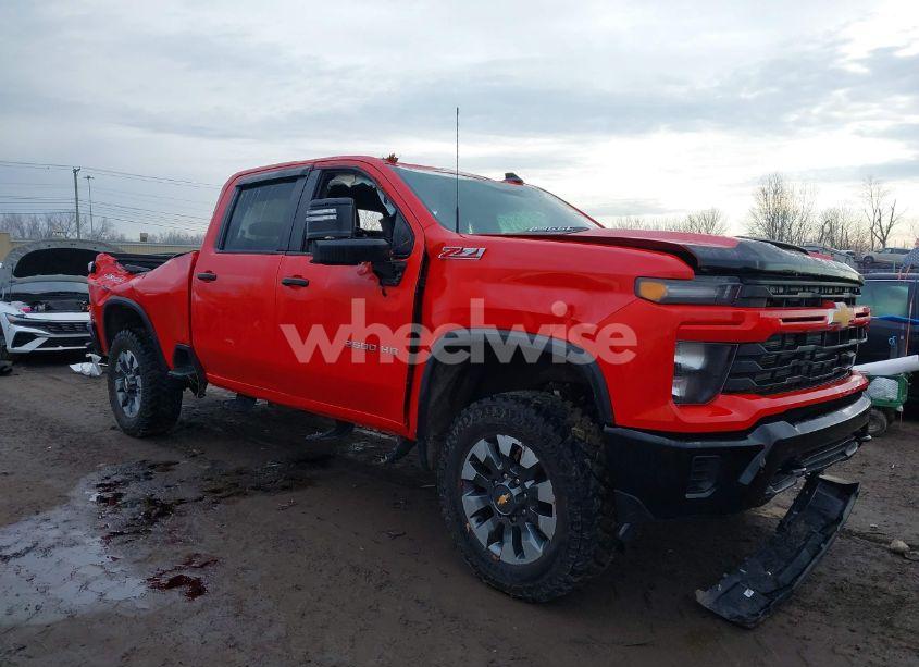 Photo 2 of 2024 Chevrolet Silverado 2500HD 4WD STANDARD BED CUSTOM (VIN 2GC4YME74R1241326)