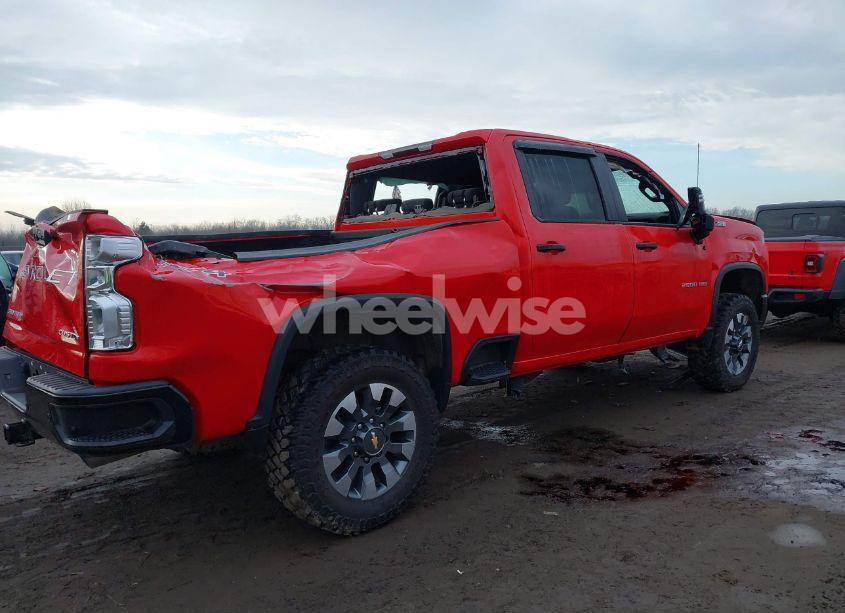 Photo 3 of 2024 Chevrolet Silverado 2500HD 4WD STANDARD BED CUSTOM (VIN 2GC4YME74R1241326)