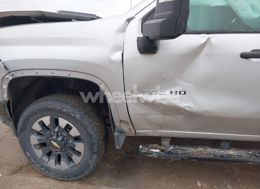 Photo 12 of 2022 Chevrolet Silverado 2500HD 4WD STANDARD BED CUSTOM (VIN 2GC4YME75N1209852)