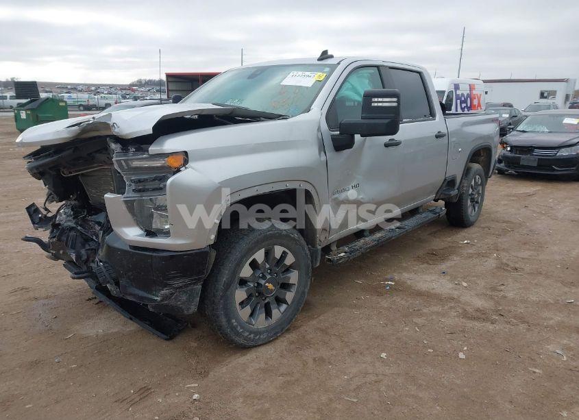 Photo 2 of 2022 Chevrolet Silverado 2500HD 4WD STANDARD BED CUSTOM (VIN 2GC4YME75N1209852)