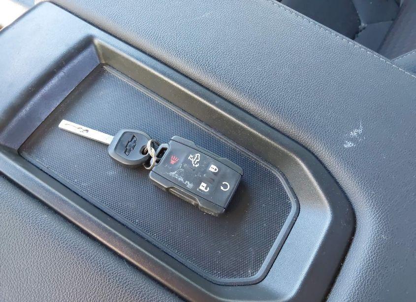 Photo 11 of 2022 Chevrolet Silverado 2500HD 4WD STANDARD BED CUSTOM (VIN 2GC4YME76N1218687)