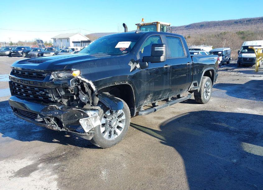 Photo 2 of 2022 Chevrolet Silverado 2500HD 4WD STANDARD BED CUSTOM (VIN 2GC4YME76N1218687)