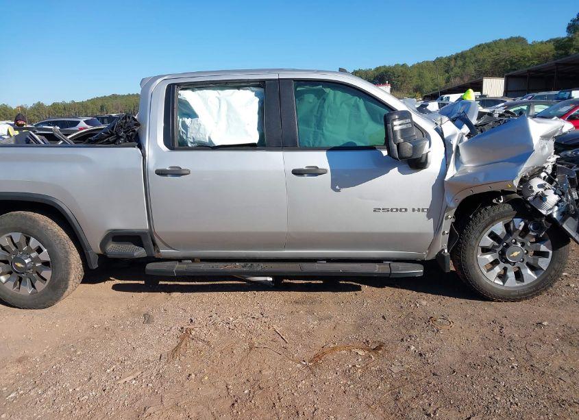 Photo 13 of 2022 Chevrolet Silverado 2500HD 4WD STANDARD BED CUSTOM (VIN 2GC4YME76N1221850)