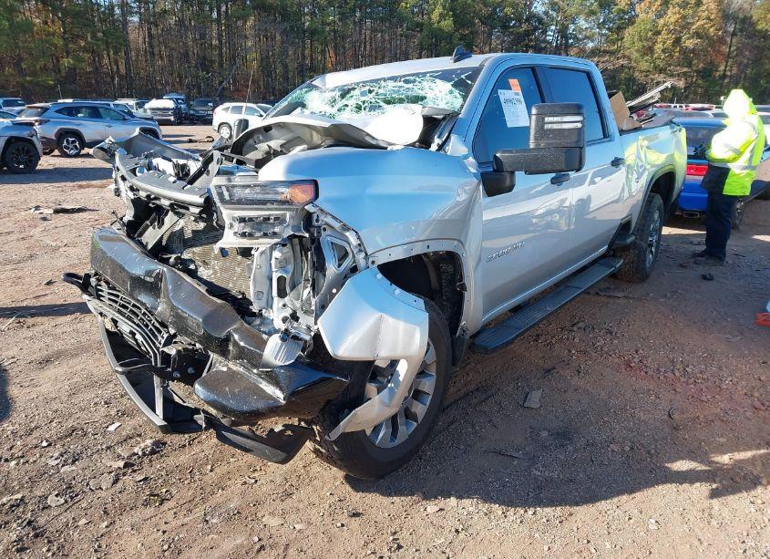 Photo 2 of 2022 Chevrolet Silverado 2500HD 4WD STANDARD BED CUSTOM (VIN 2GC4YME76N1221850)
