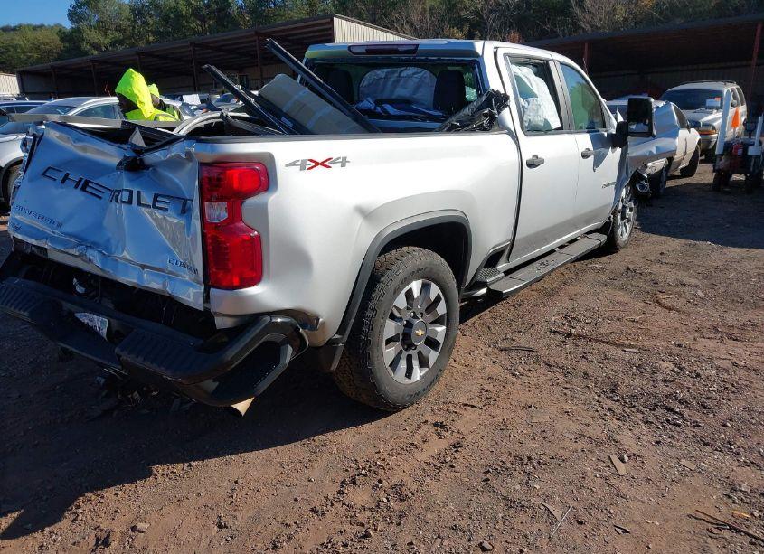 Photo 4 of 2022 Chevrolet Silverado 2500HD 4WD STANDARD BED CUSTOM (VIN 2GC4YME76N1221850)