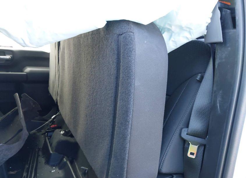 Photo 6 of 2022 Chevrolet Silverado 2500HD 4WD STANDARD BED CUSTOM (VIN 2GC4YME76N1221850)