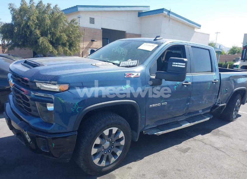 Photo 2 of 2024 Chevrolet Silverado 2500HD 4WD STANDARD BED CUSTOM (VIN 2GC4YME77R1198889)