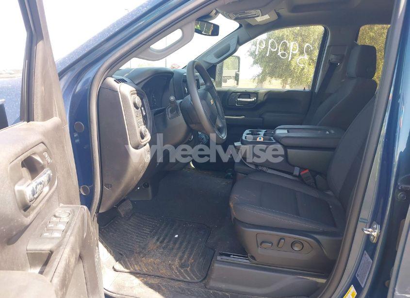 Photo 5 of 2024 Chevrolet Silverado 2500HD 4WD STANDARD BED CUSTOM (VIN 2GC4YME77R1198889)