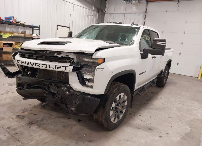 Photo 2 of 2022 Chevrolet Silverado 2500HD (VIN 2GC4YME79N1226721)