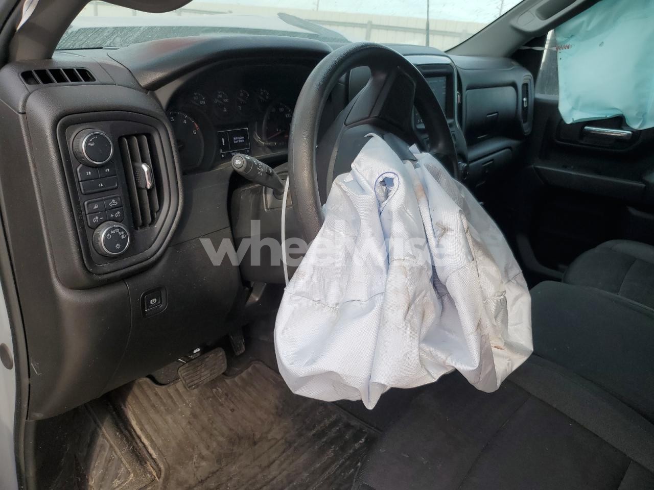 Photo 8 of 2024 CHEVROLET SILVERADO K2500 CUSTOM (VIN 2GC4YMEY2R1251796)