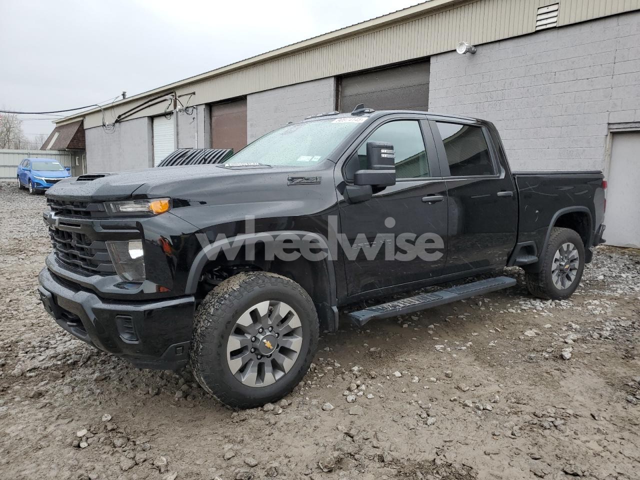 Photo 2 of 2024 CHEVROLET SILVERADO K2500 CUSTOM (VIN 2GC4YMEY3R1204423)