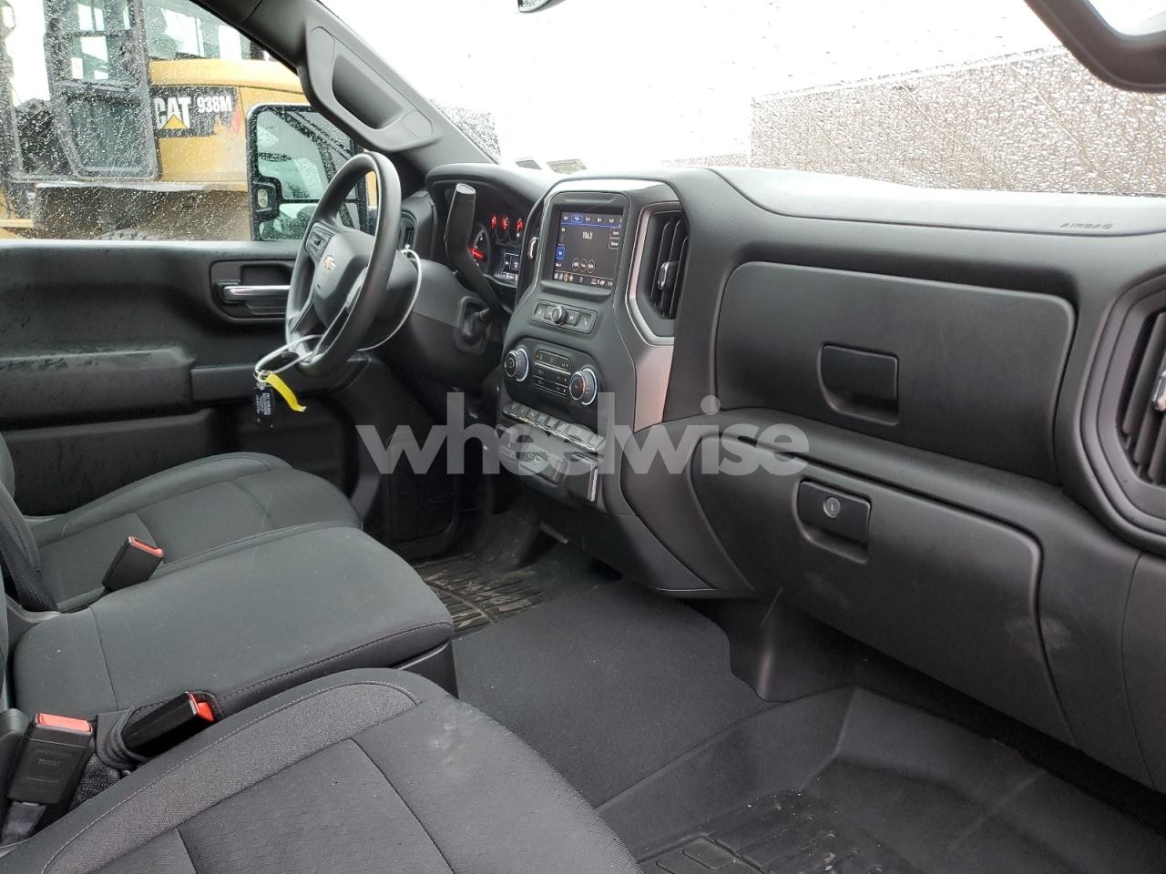 Photo 5 of 2024 CHEVROLET SILVERADO K2500 CUSTOM (VIN 2GC4YMEY3R1204423)
