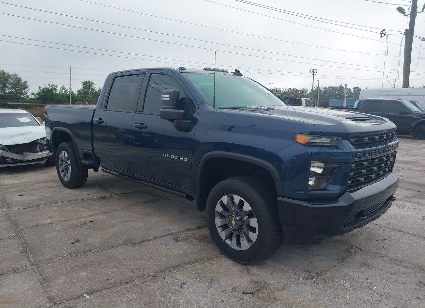 Photo 2 of 2022 Chevrolet Silverado 2500HD 4WD STANDARD BED CUSTOM (VIN 2GC4YMEY4N1244102)