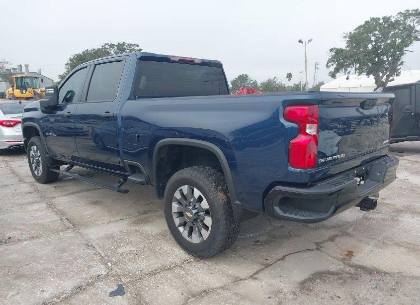 Photo 4 of 2022 Chevrolet Silverado 2500HD 4WD STANDARD BED CUSTOM (VIN 2GC4YMEY4N1244102)