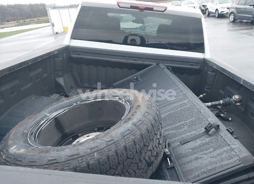 Photo 12 of 2024 Chevrolet Silverado 2500HD (VIN 2GC4YMEY5R1184451)