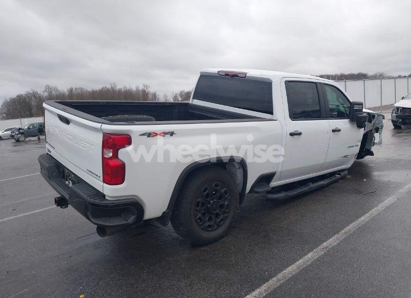 Photo 4 of 2024 Chevrolet Silverado 2500HD (VIN 2GC4YMEY5R1184451)