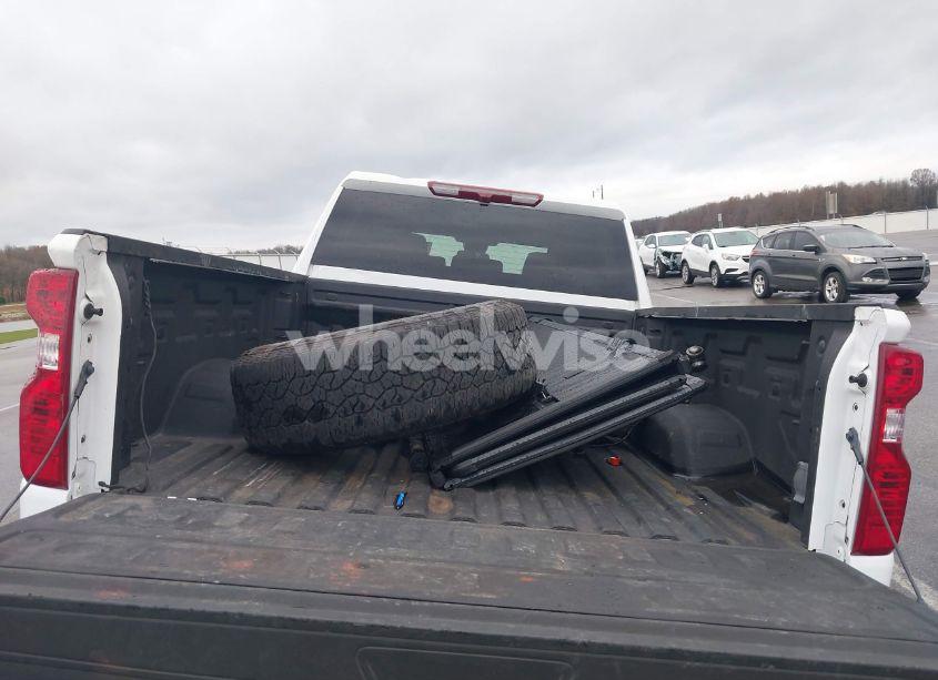 Photo 6 of 2024 Chevrolet Silverado 2500HD (VIN 2GC4YMEY5R1184451)