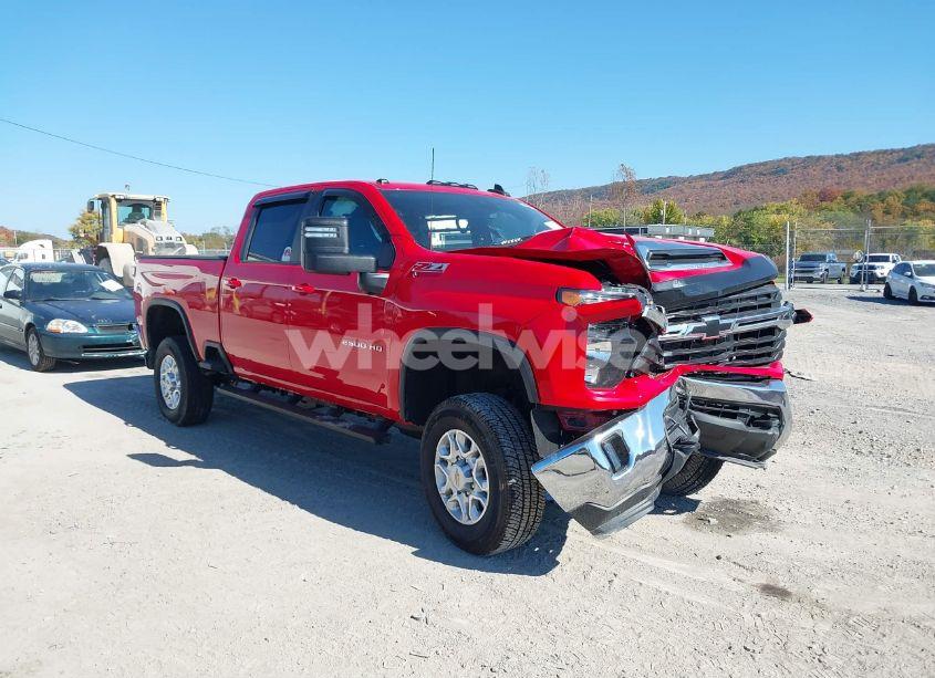 2024 Chevrolet Silverado 2500HD 4WD STANDARD BED LT (VIN 2GC4YNE70R1127944) main photo