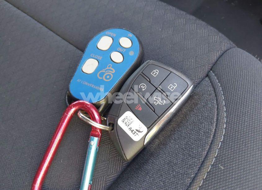 Photo 10 of 2024 Chevrolet Silverado 2500HD 4WD STANDARD BED LT (VIN 2GC4YNE70R1127944)