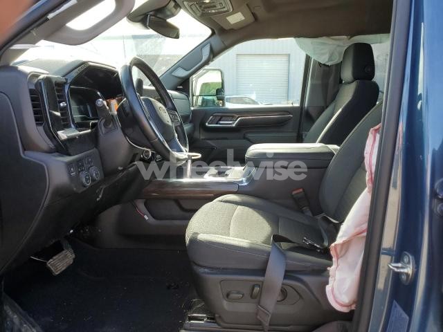 Photo 2 of 2024 CHEVROLET SILVERADO K2500 HEAVY DUTY LT (VIN 2GC4YNE71R1222626)