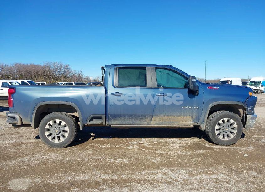 Photo 13 of 2024 Chevrolet Silverado 2500HD 4WD STANDARD BED LT (VIN 2GC4YNE71R1261300)