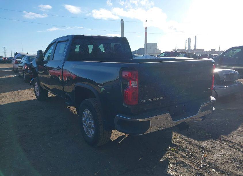 Photo 3 of 2024 Chevrolet Silverado 2500HD 4WD STANDARD BED LT (VIN 2GC4YNE74R1199844)