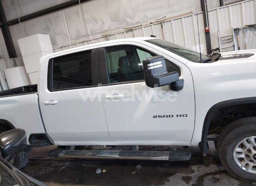 Photo 13 of 2024 Chevrolet Silverado 2500HD 4WD STANDARD BED LT (VIN 2GC4YNE75R1193700)