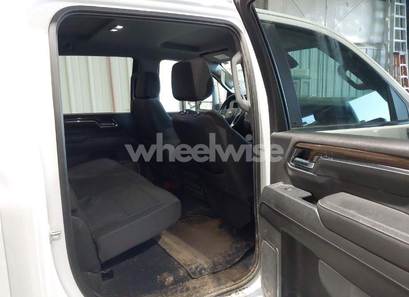 Photo 7 of 2024 Chevrolet Silverado 2500HD 4WD STANDARD BED LT (VIN 2GC4YNE75R1193700)