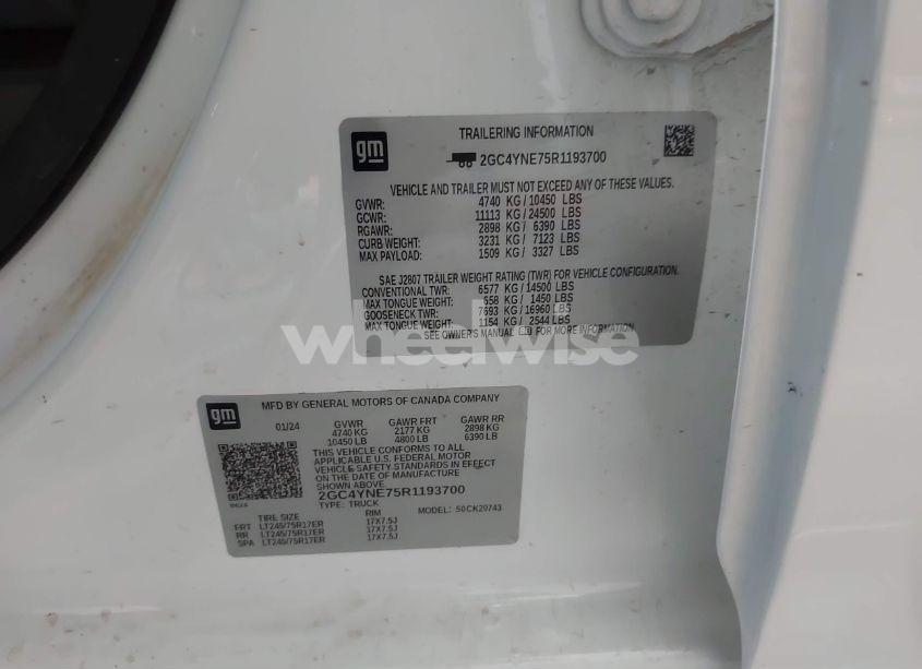 Photo 8 of 2024 Chevrolet Silverado 2500HD 4WD STANDARD BED LT (VIN 2GC4YNE75R1193700)