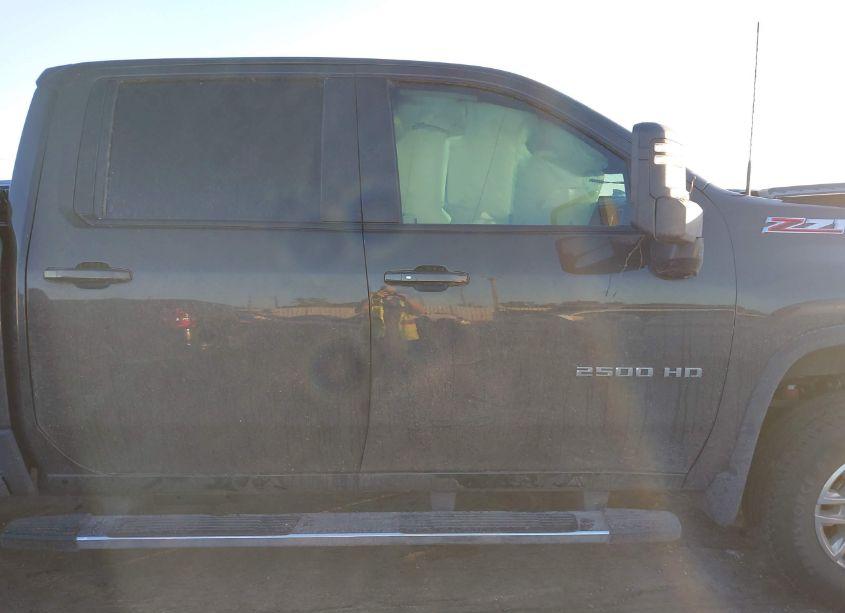 Photo 13 of 2022 Chevrolet Silverado 2500HD 4WD STANDARD BED LT (VIN 2GC4YNE76N1220767)